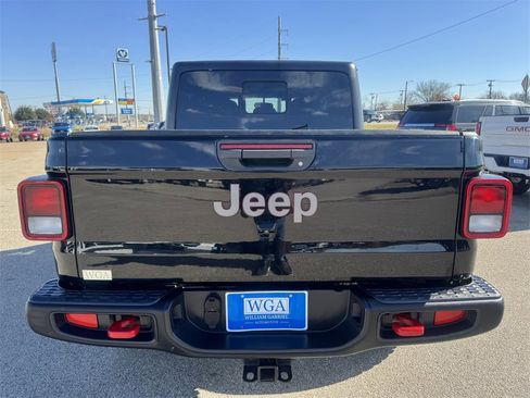 Used 2020 Jeep Gladiator Rubicon w/ Trailer Tow Package image 6