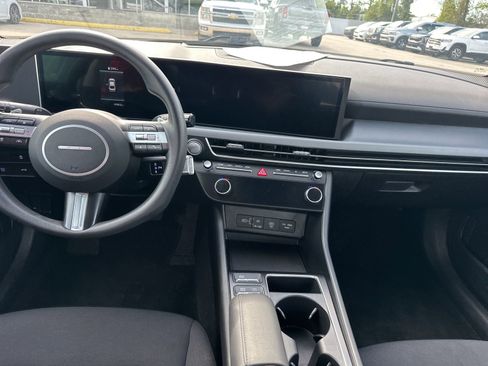Used 2025 Hyundai Sonata SEL FWD image 10