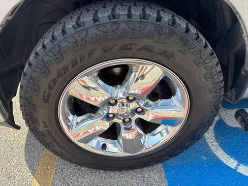 Used 2019 RAM 1500 Big Horn RWD image 9