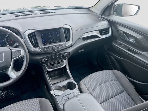 Used 2022 GMC Terrain SLE image 21