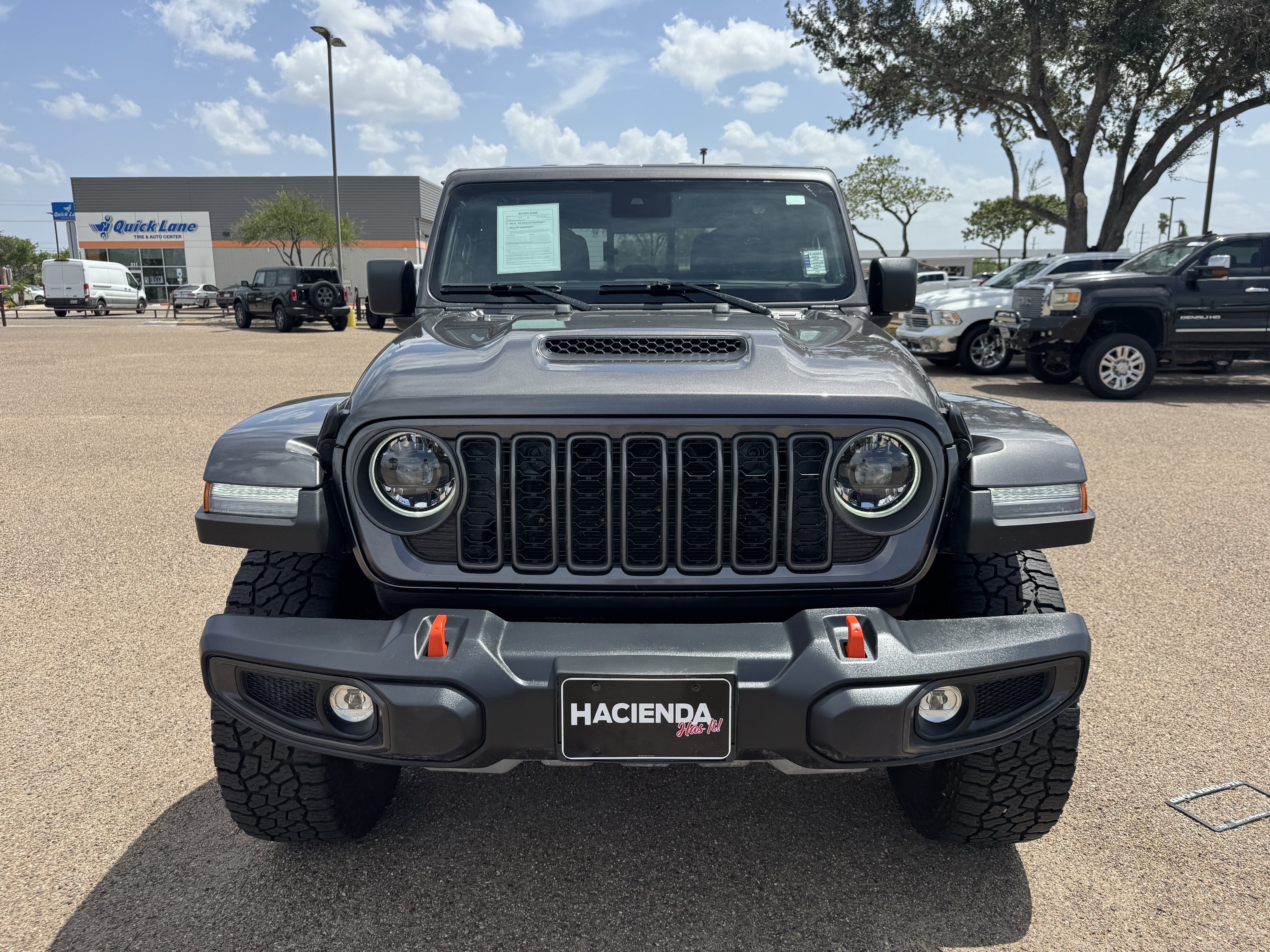 Used 2025 Jeep Gladiator Mojave AWD/4WD image 6