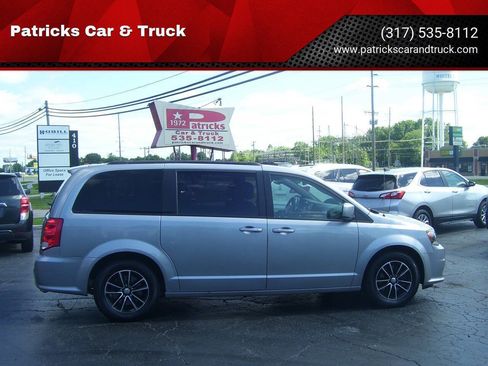 Used 2018 Dodge Grand Caravan GT FWD image 1
