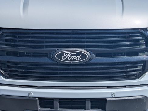 Used 2025 Ford F150 Platinum w/ Equipment Group 702A High AWD/4WD image 13