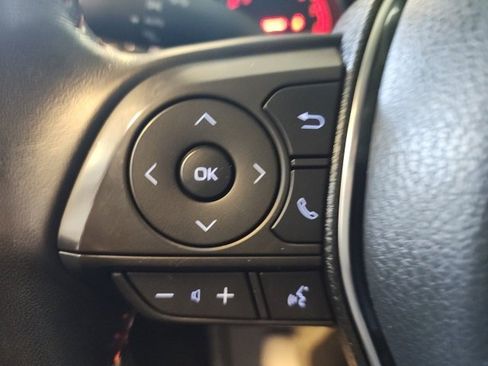 Used 2020 Toyota Camry XSE image 18