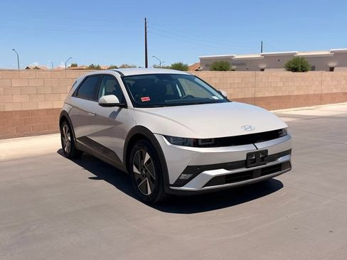 Used 2025 Hyundai Ioniq 5 SE RWD image 5