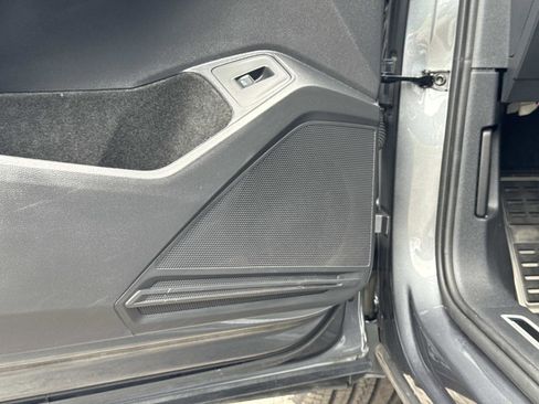 Certified 2024 Volkswagen Tiguan SE R-Line image 20