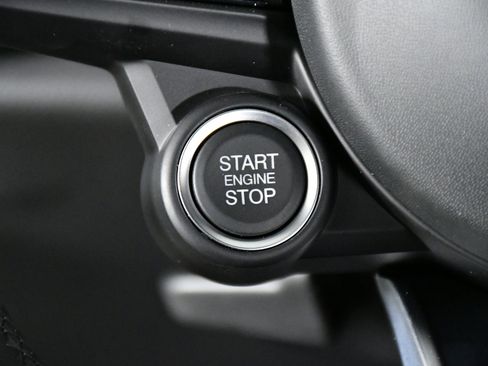 Used 2024 Alfa Romeo Tonale Veloce image 14