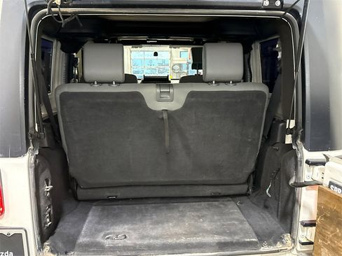 Used 2010 Jeep Wrangler Sport image 9
