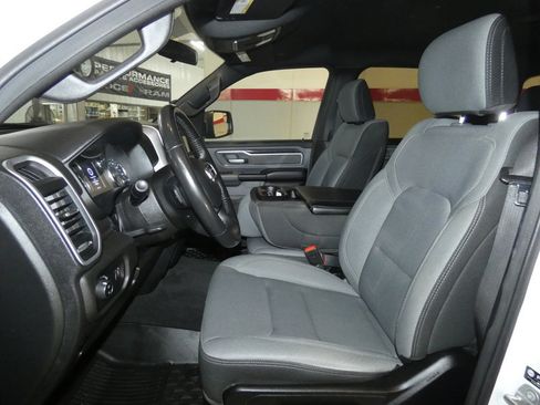 Used 2022 RAM 1500 Big Horn image 9