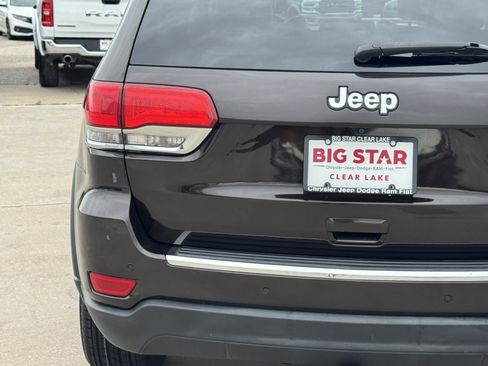 Used 2017 Jeep Grand Cherokee Limited RWD image 11