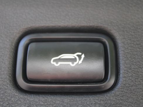Certified 2023 Kia Sportage SX FWD image 11