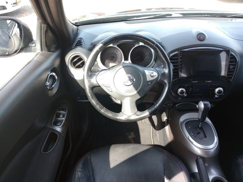 Used 2013 Nissan Juke SL FWD image 9