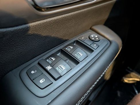 New 2026 Chrysler Voyager LX image 35