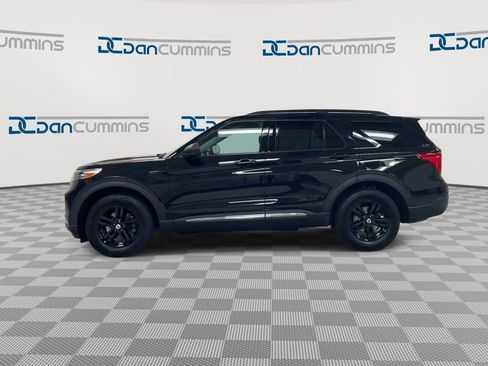Used 2022 Ford Explorer XLT AWD/4WD image 5