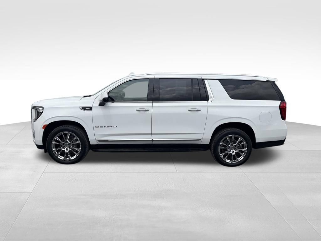 Used 2023 GMC Yukon XL Denali AWD/4WD image 14