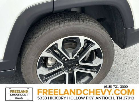 Used 2022 Jeep Compass Limited image 11