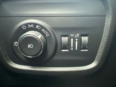 Certified 2021 Jeep Grand Cherokee L Overland w/ Luxury Tech Group IV AWD/4WD image 24