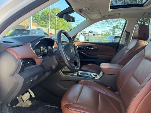 Used 2018 Chevrolet Traverse High Country AWD/4WD image 9