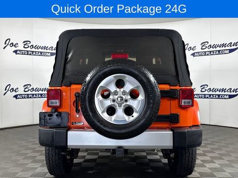 Used 2015 Jeep Wrangler Sahara w/ Connectivity Group AWD/4WD image 7