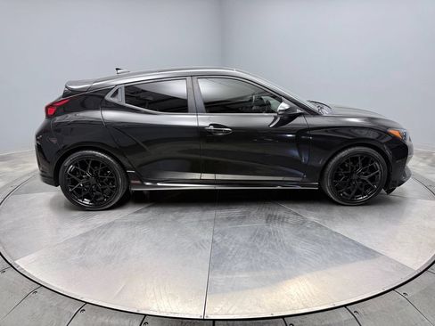 Used 2020 Hyundai Veloster Turbo FWD image 4