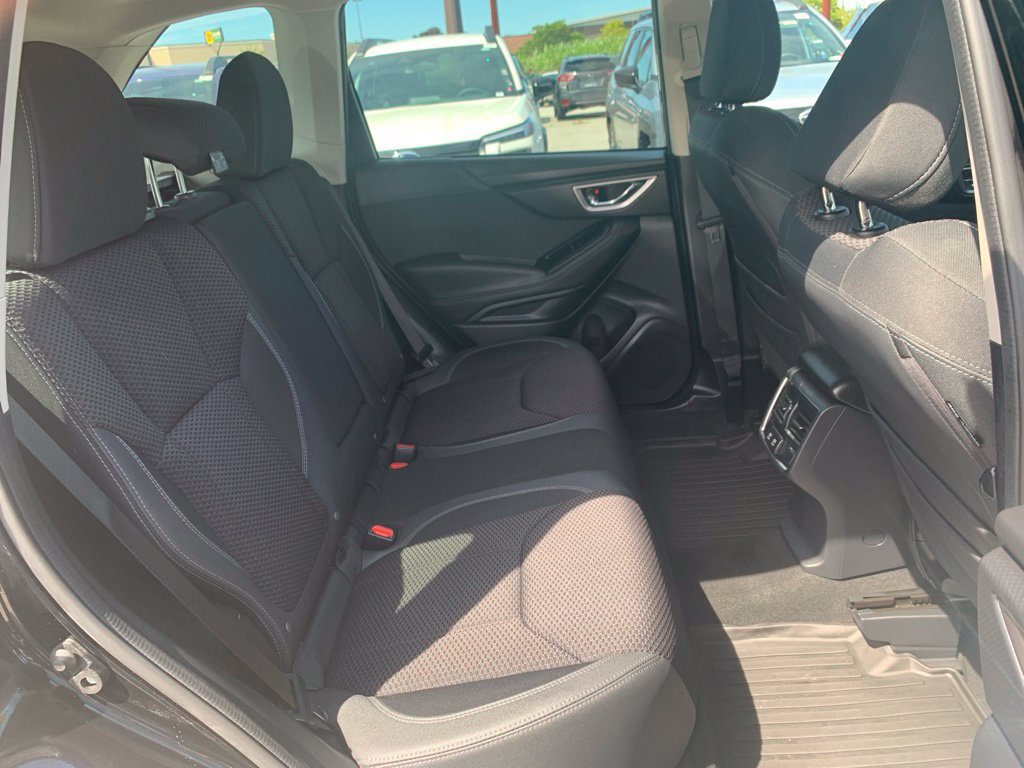 Used 2023 Subaru Forester Premium AWD/4WD image 24