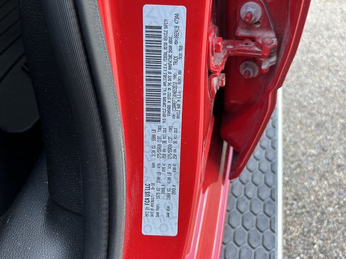 Used 2019 RAM 1500 Big Horn RWD image 14