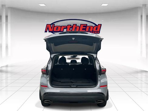 Used 2024 Nissan Murano SV w/ SV Midnight Edition Package image 5