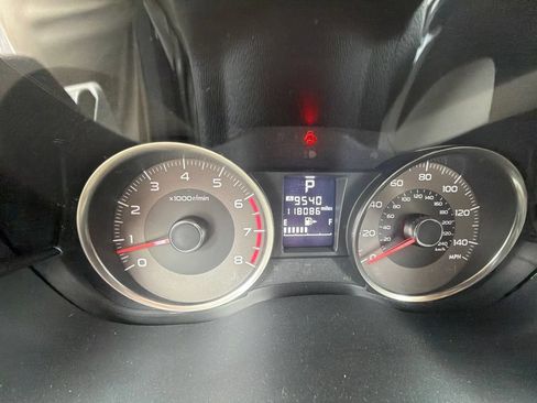 Used 2015 Subaru Forester 2.5i Limited w/ Popular Package #2 AWD/4WD image 11