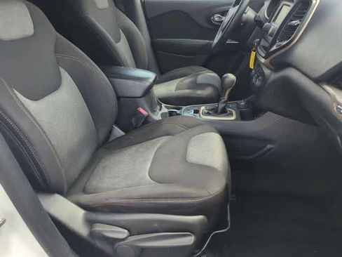 Used 2015 Jeep Cherokee Sport AWD/4WD image 20