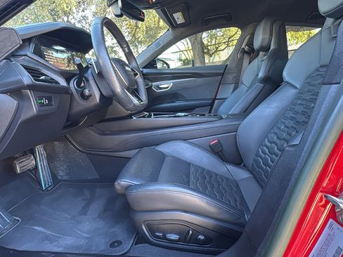 Used 2023 Audi RS e-tron GT w/ Carbon Performance Package image 9