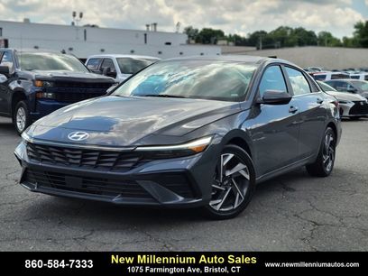 Used 2025 Hyundai Elantra SEL