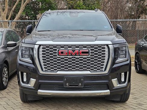 Used 2023 GMC Yukon XL Denali image 2