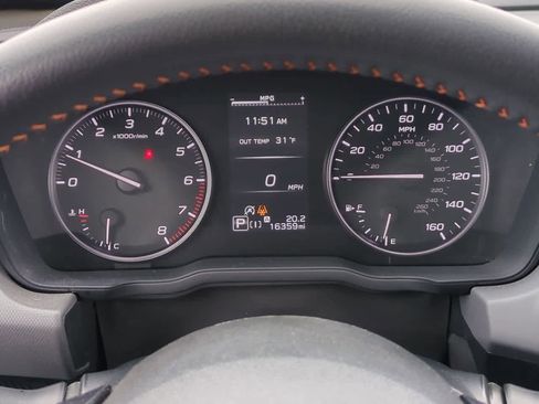 Certified 2025 Subaru Crosstrek 2.5i Limited image 32