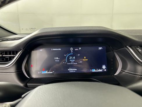 Used 2025 Jeep Grand Cherokee Laredo X image 18