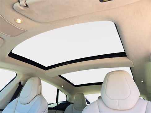 Used 2018 Tesla Model S 75D image 34