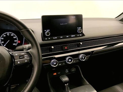 Used 2022 Honda Civic Sport image 5