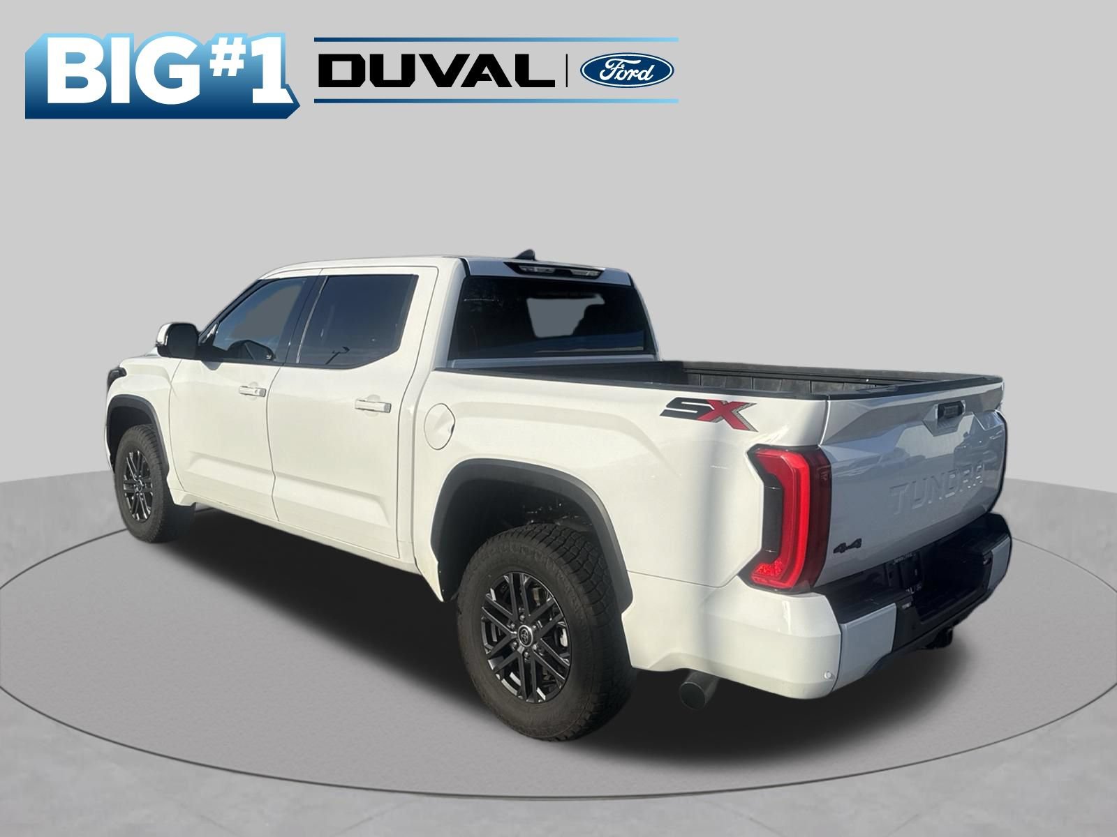 Used 2023 Toyota Tundra SR5 w/ SR5 Convenience Package AWD/4WD image 4