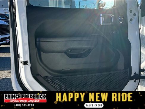 Used 2024 Jeep Gladiator Sport image 20