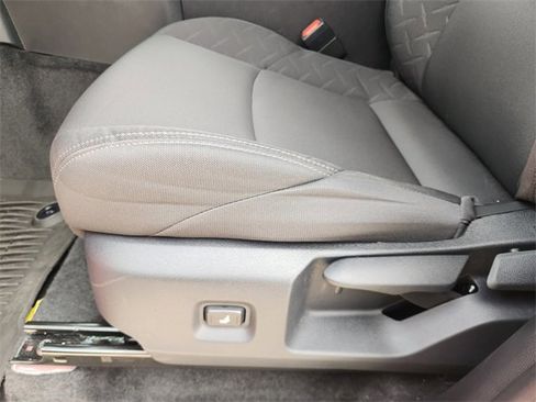 Used 2025 Toyota Tacoma SR5 image 18