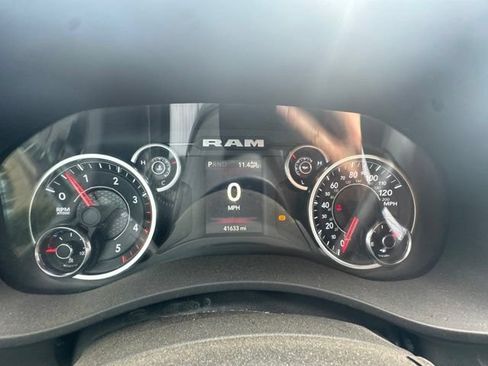 Used 2021 RAM 3500 Big Horn w/ Level 1 Equipment Group AWD/4WD image 14