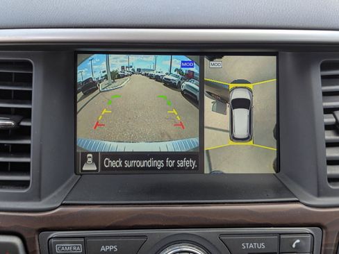 Used 2020 Nissan Pathfinder Platinum AWD/4WD image 29