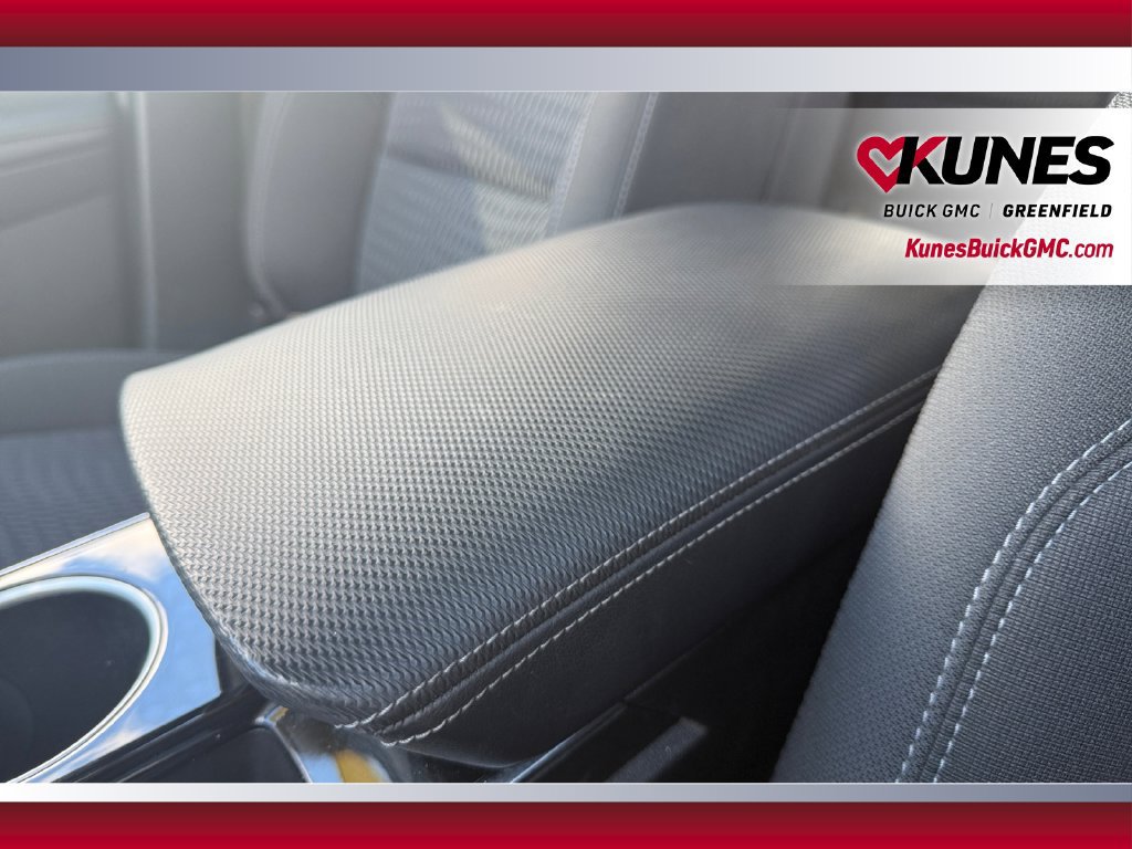 Used 2025 Chevrolet Equinox LT FWD image 27