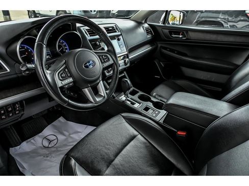 Used 2017 Subaru Outback 3.6R Limited image 10