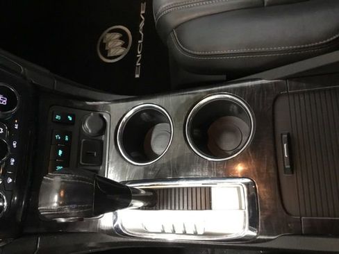 Used 2017 Buick Enclave Premium image 33