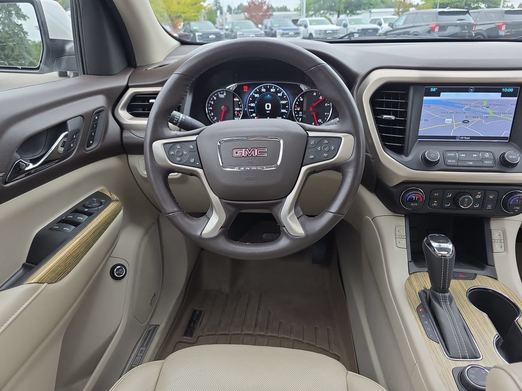 Used 2019 GMC Acadia Denali w/ Technology Package AWD/4WD image 17