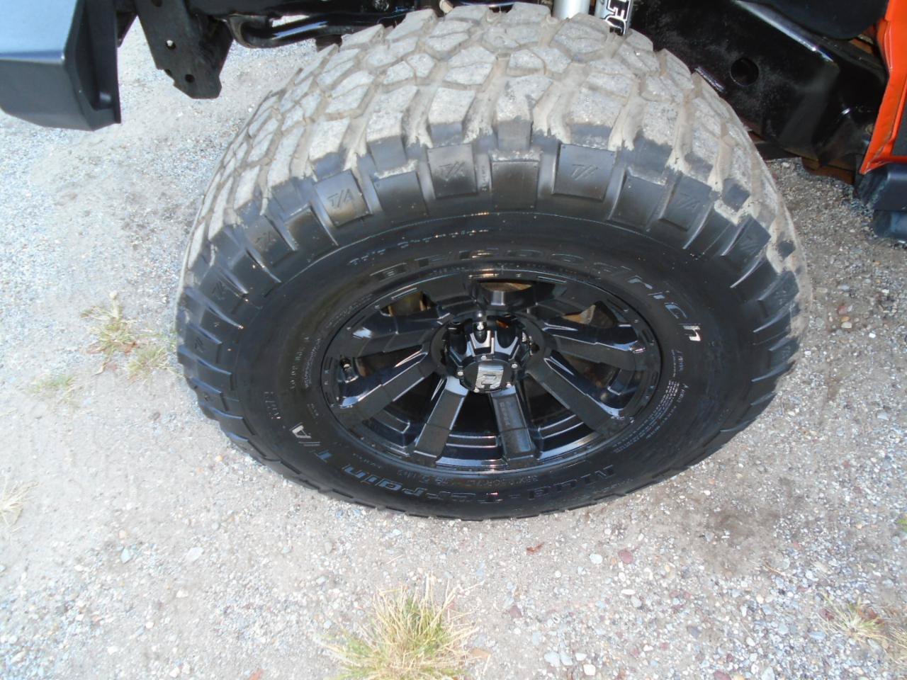 Used 2015 Jeep Wrangler Unlimited Rubicon w/ Connectivity Group AWD/4WD image 19