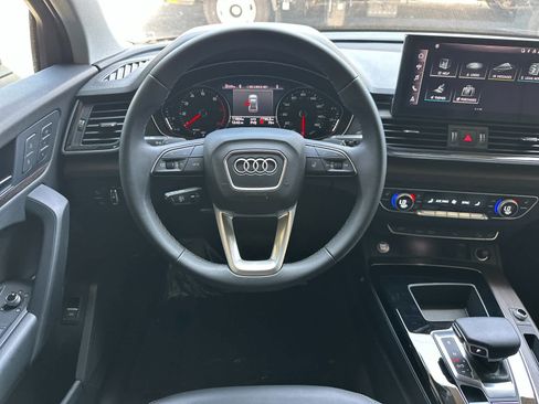 Used 2023 Audi Q5 2.0T Premium w/ Convenience Package AWD/4WD image 14