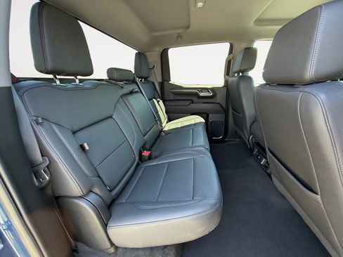 Used 2024 GMC Sierra 1500 SLT AWD/4WD image 18