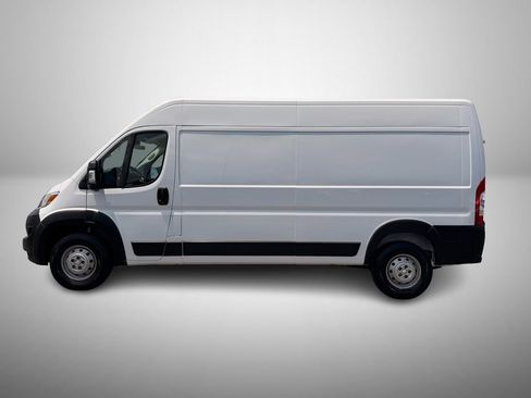 Used 2023 RAM ProMaster 2500 w/ Advance Safety Group (B) FWD image 6