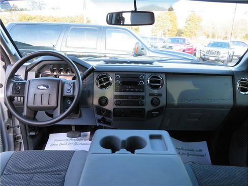 Used 2012 Ford F250 XLT w/ XLT Premium Pkg image 6
